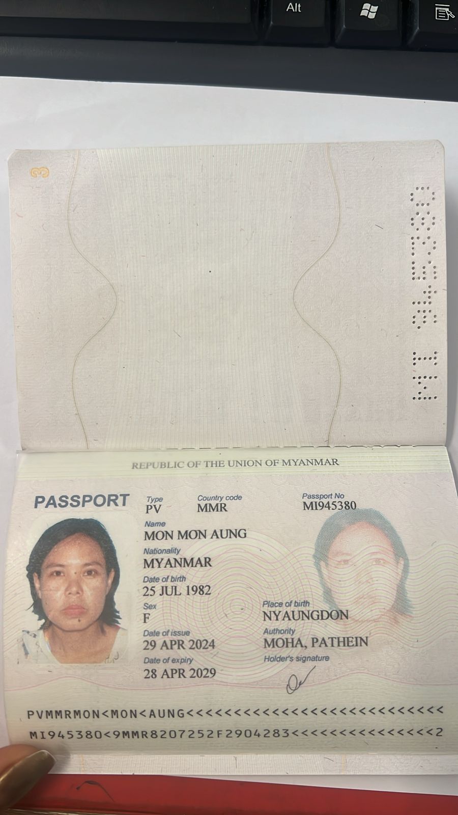 MON MON AUNG