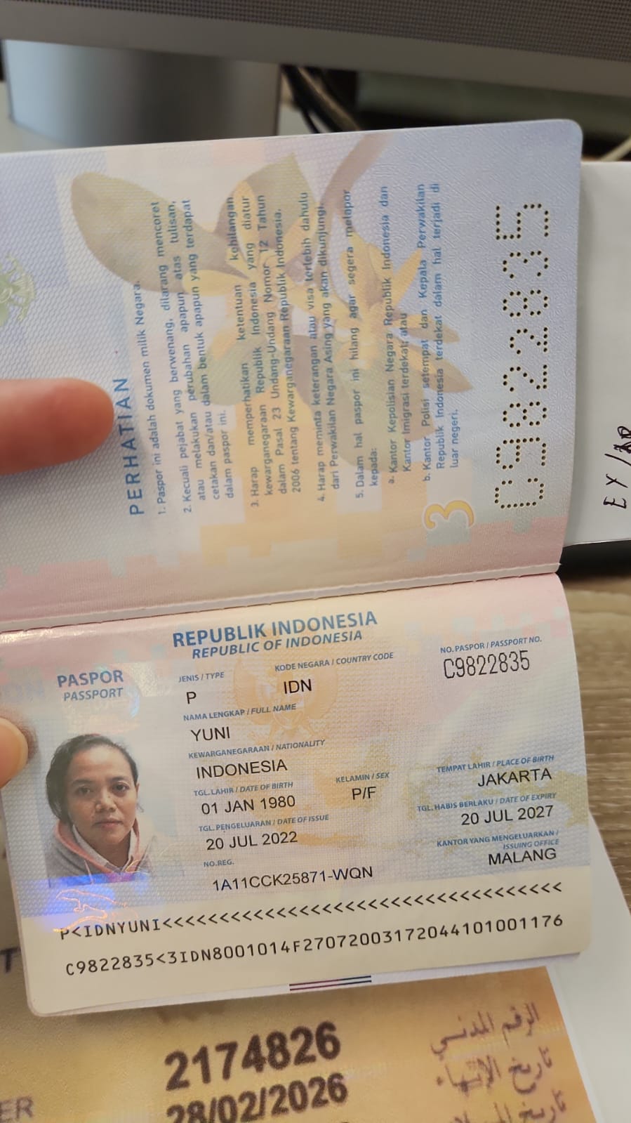 YUNI